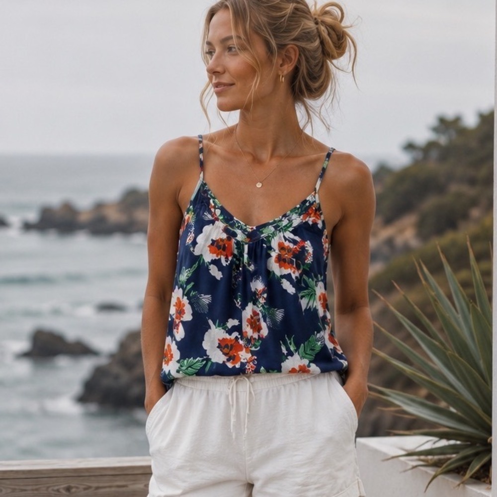 Patagonia Sedum Cami Womens Small Navy Blue Tropical Floral Organic Cotton 54325